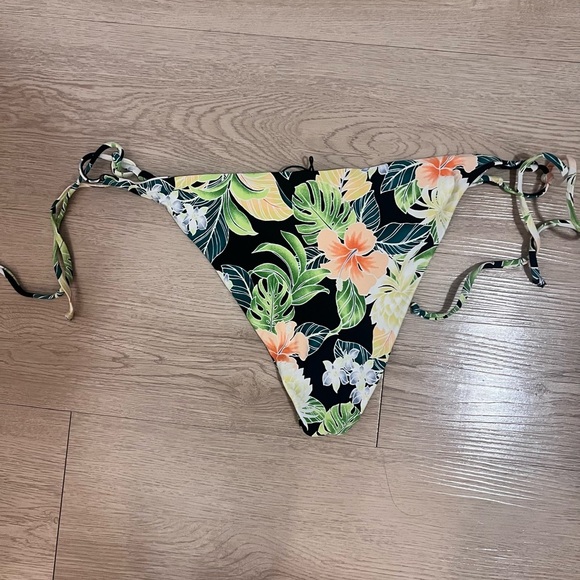 Volcom Green and Blue Cheeky Bikini Bottom Swimwear - Picture 7 of 7